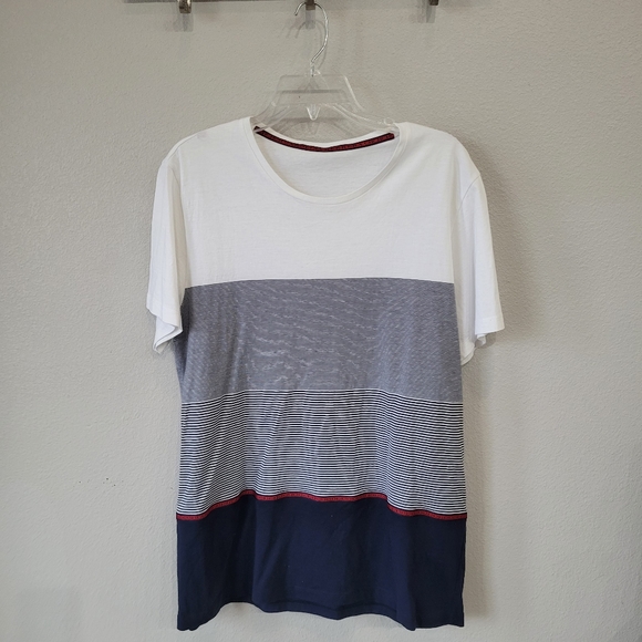 Carolina Herrera Other - Carolina Herrera Men's T shirt, size M